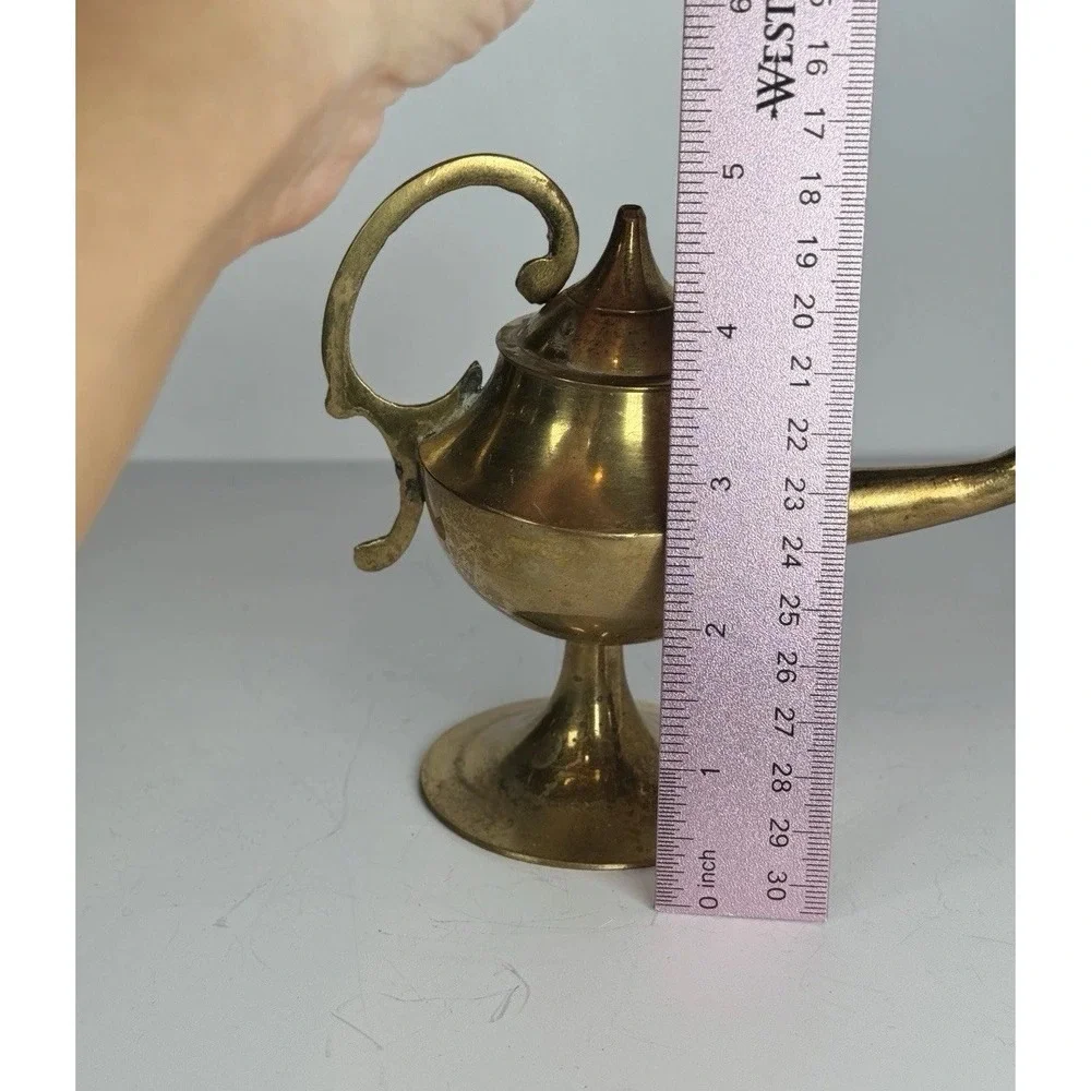 VTG Enesco Imports Brass Genie Lamp Oil Lamp Made In India Aladdin Style Decor